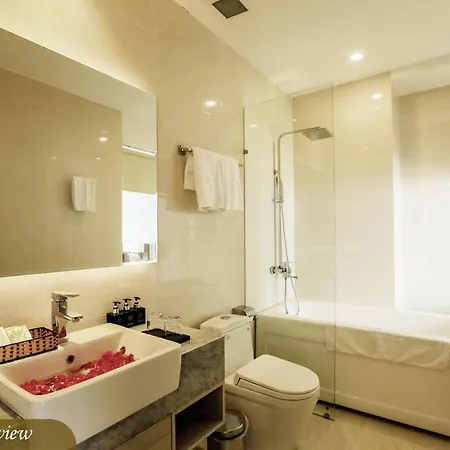Putin Hotel Nha Trang Exterior photo